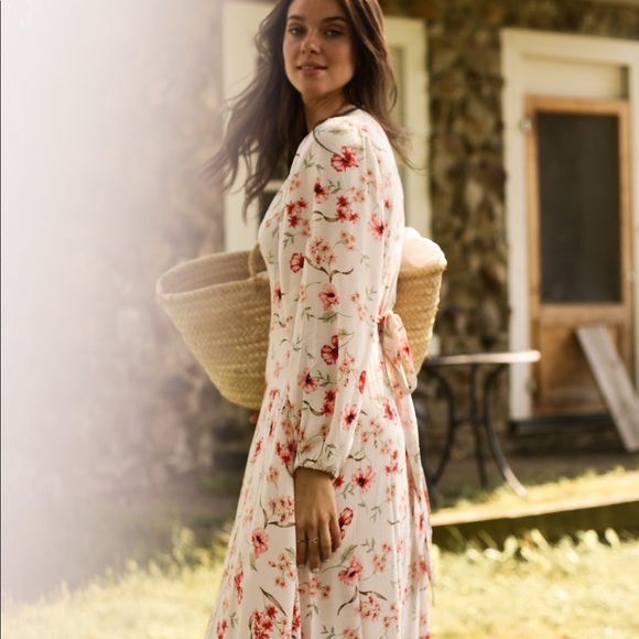 Romantic floral long sleeve maxi dress - Picture 3 of 5